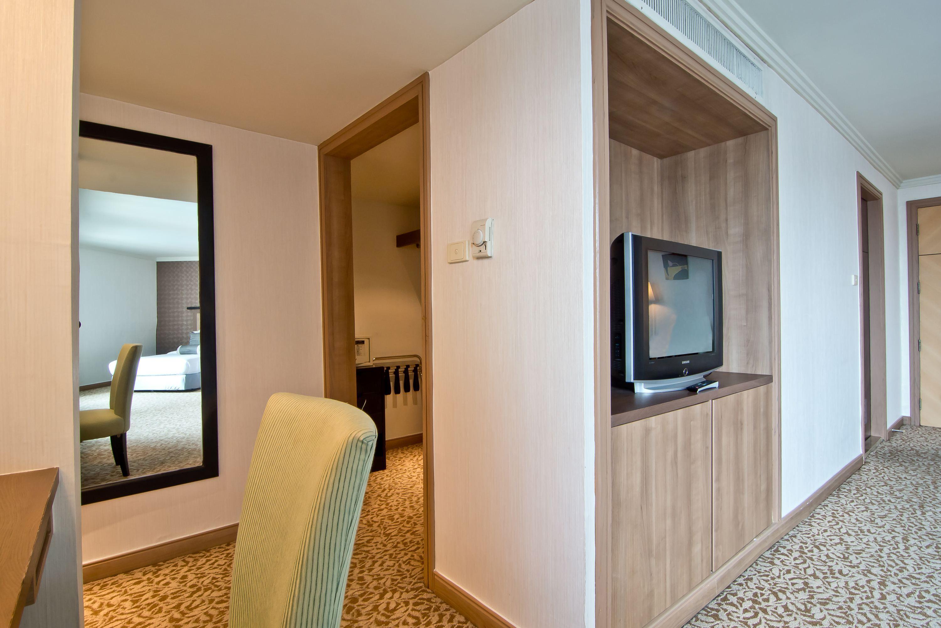 Baiyoke Sky Hotel Банкок Екстериор снимка
