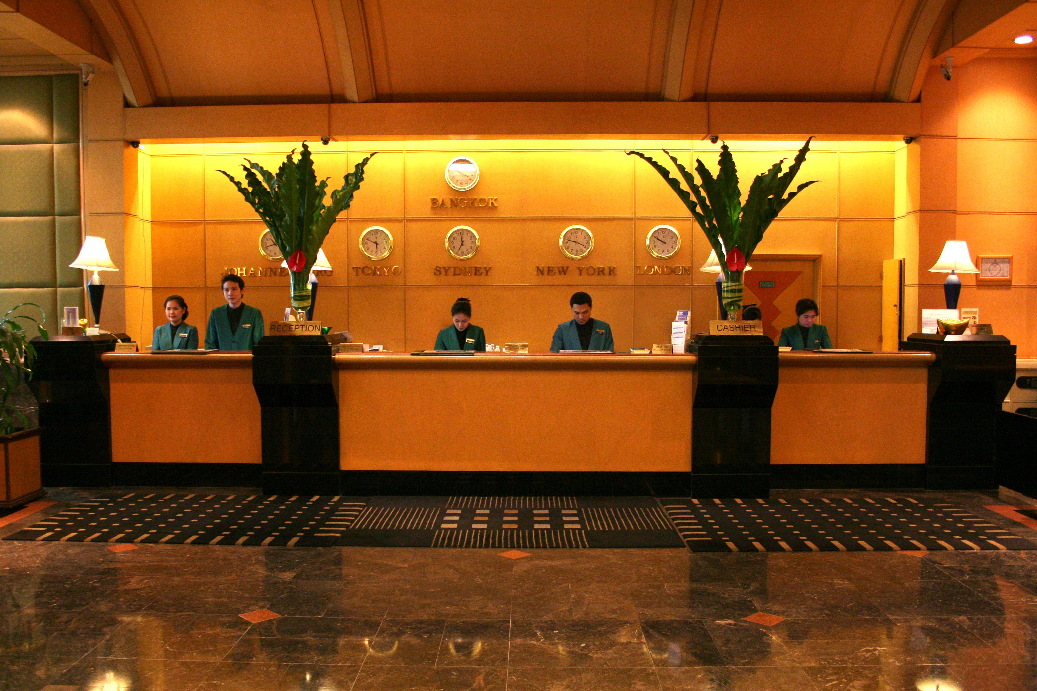Baiyoke Sky Hotel Банкок Екстериор снимка