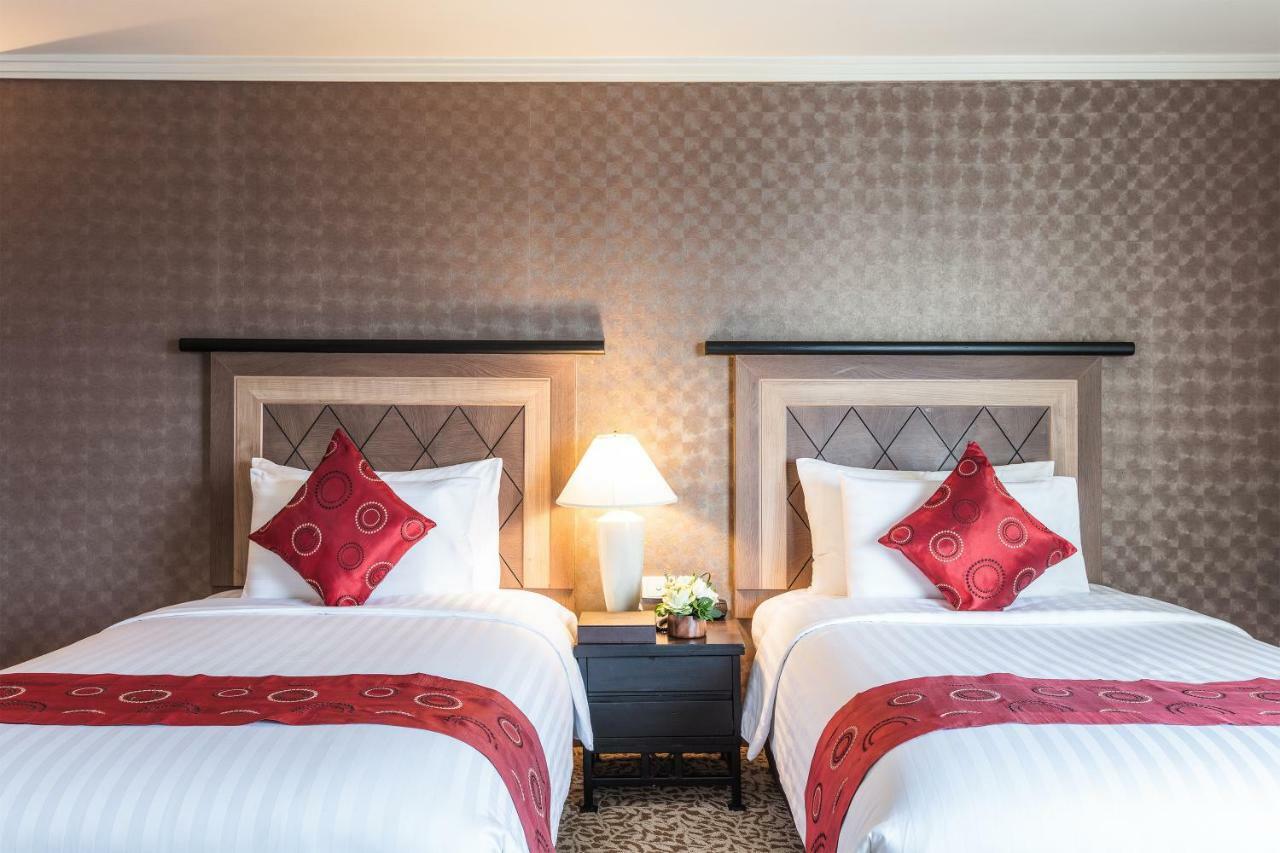 Baiyoke Sky Hotel Банкок Екстериор снимка